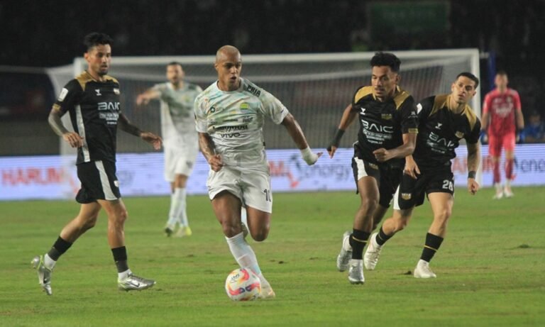 William Marcilio Akui Bobotoh Luar Biasa, Janji Beri yang Terbaik untuk Persib Bandung
