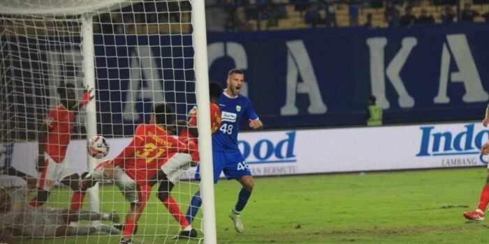 Tiket ACL 2 di Tangan! Persib Bandung Menang Dramatis atas Manila Digger