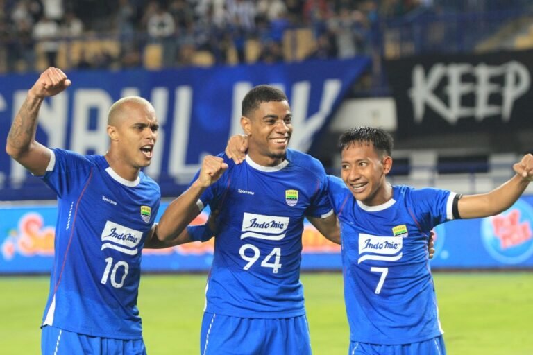 Bojan Hodak Sindir Keras Kondisi GBLA Usai Persib Bandung Menang Lawan Manila Digger