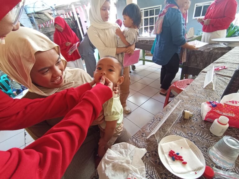 Posyandu integrasi pemberian Vitamin A di Cimahi