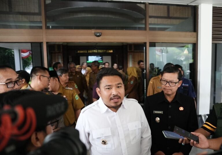 Bupati Subang Reynaldy Masih Kaji Penghapusan Denda PBB