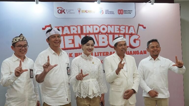 Apresiasi OJK di Puncak Hari Indonesia Menabung, Jabar Raih Program Literasi Keuangan Terbaik