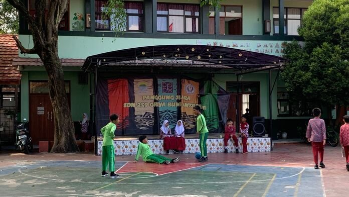 Pandangan Optimis dan Skeptis, Kebijakan Jam Masuk Sekolah di Bandung Urai Kemacetan