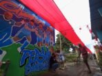 Dekorasi Bendera Merah Putih Sepanjang 100 Meter di Padalarang, KBB Meriahkan Peringatan HUT Ke-80 Republik Indonesia
