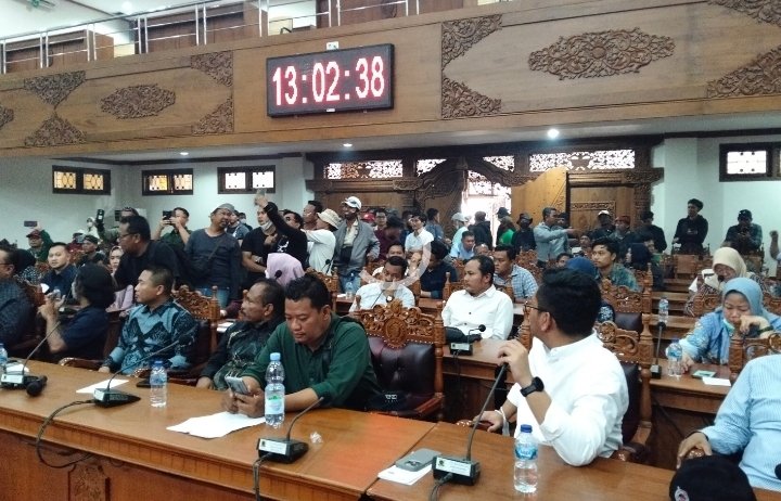 Buntut Demo Panas Warga Soal Kenaikan PBB-P2, DPRD Kabupaten Pati Bentuk Pansus Hak Angket