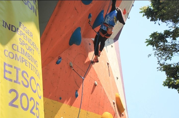 Serunya Kompetisi Panjat Tebing Internasional Eiger Independece Sport Climbing Competition di Kota Bandung 