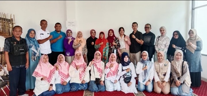 Gandeng RS Mata Cicendo, RW 13 Komplek Griya Jagabaya Gelar Pemeriksaan Mata Gratis dan Gula Darah