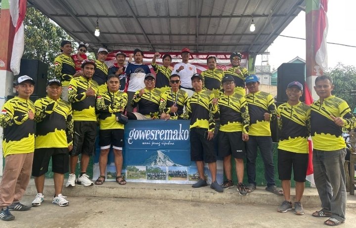 Pengurus Gowes Remako Berkolaborasi dengan Panitia HUT RI ke-80 RW 20 Gelar Sepeda Santai