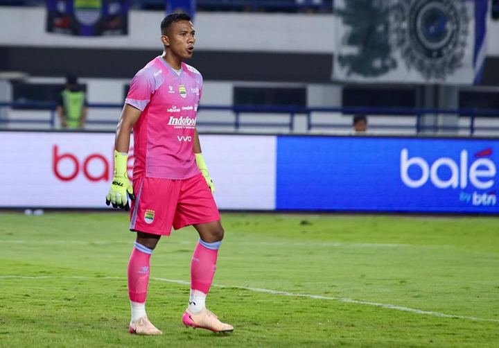 Bersama Adam dan Fitrah, Teja Siap Bersaing Sehat di Bawah Mistar Persib Bandung