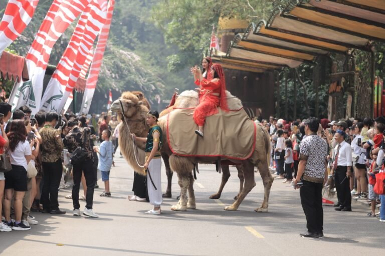 Semangat Kemerdekaan di Taman Safari Bogor: Nikmati Parade Satwa dan Promo Agustus Seru!