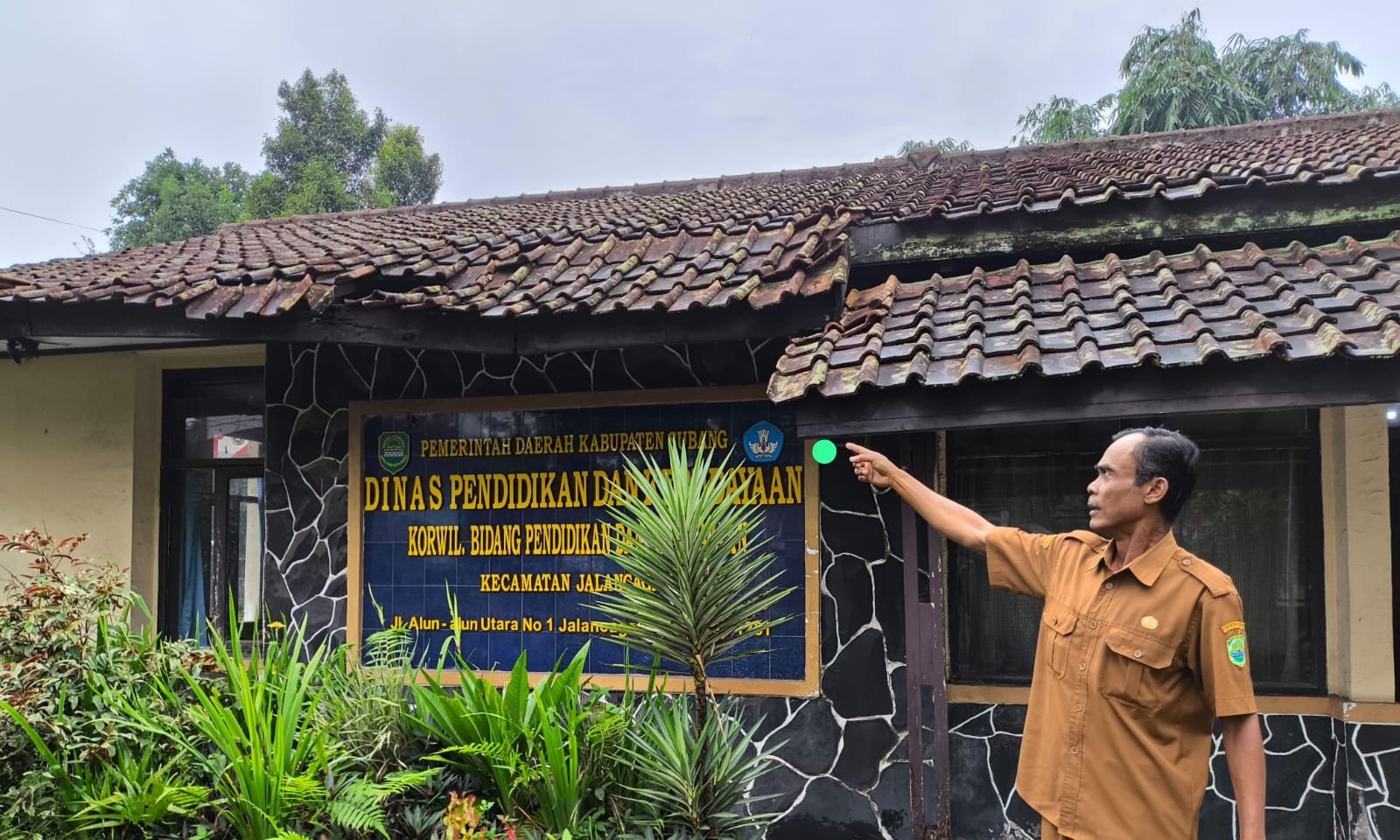 Kantor Korwil Disdik Jalancagak Subang Rusak Berat, Perbaikan Terkendala Legalitas Tanah