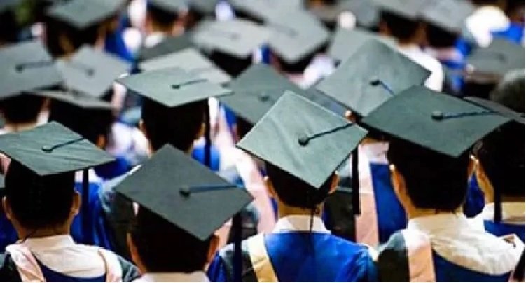 Simak Kisah Tinamid Selegani: Sarjana Akuntansi yang Menginspirasi