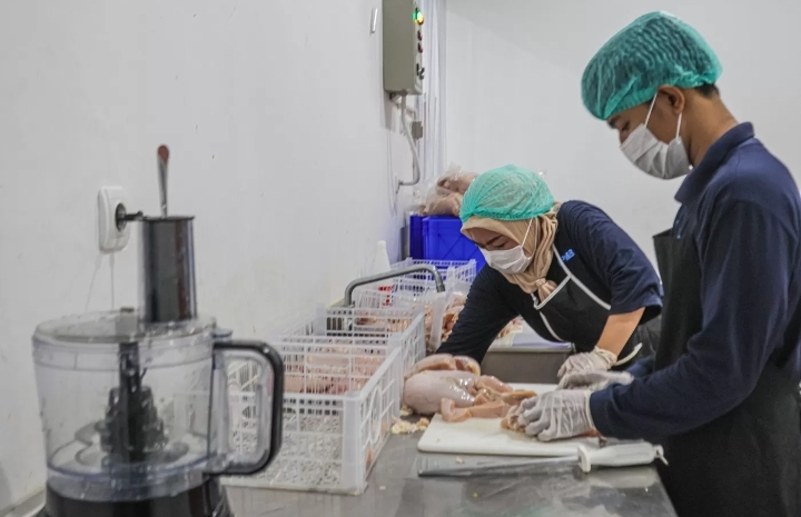 Ada Kabar Baik, BGN Buka 60 Ribu Lowongan Chef untuk Dapur MBG yang Tidak Harus Warga Lokal