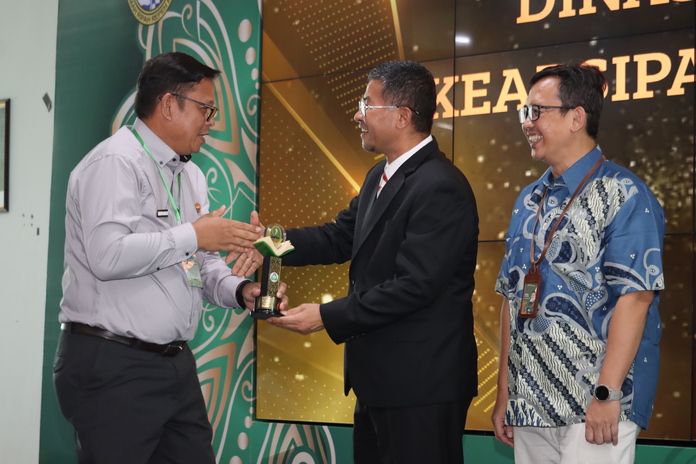 Pemprov Jabar Anugerahkan Raksa Prasada 2025, Dorong Aksi Nyata Jaga Lingkungan