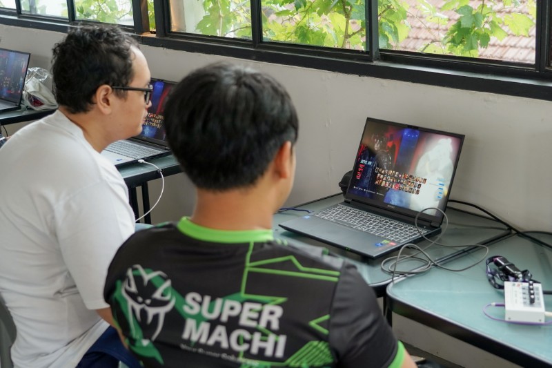 Axioo Pongo Creator Club Sambangi Bandung, Hadirkan Kompetisi Gaming dan Edukasi Laptop