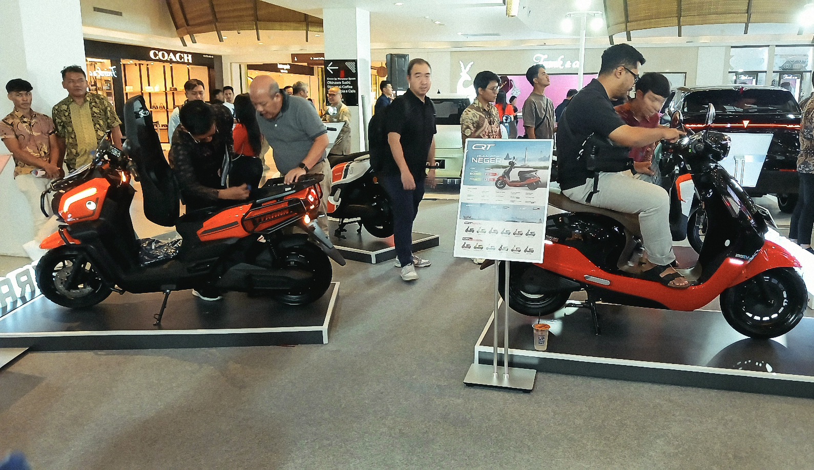 Motor Listrik Tak Lagi Sekadar Tren, Sudah Jadi Kebutuhan Harian