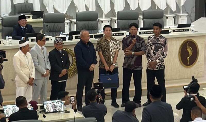 Setelah Hattrick Juara, Persib Bandung Dapat Kejutan Bonus Rp1 Miliar
