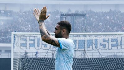 Layvin Kurzawa Ucap Selamat Tinggal untuk Persib Bandung: Saya Ingin Bertahan, Tapi…
