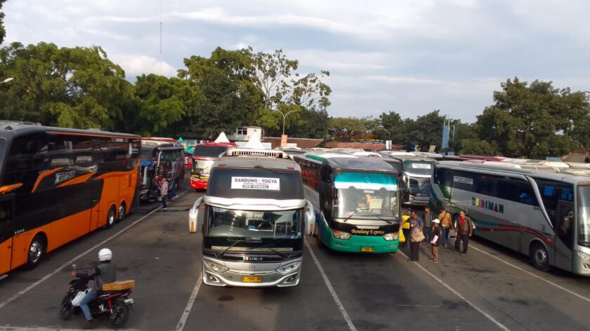 Aktivitas Terminal Cicaheum Mulai Berkurang, Pemindahan Bus ke Leuwipanjang Dipercepat