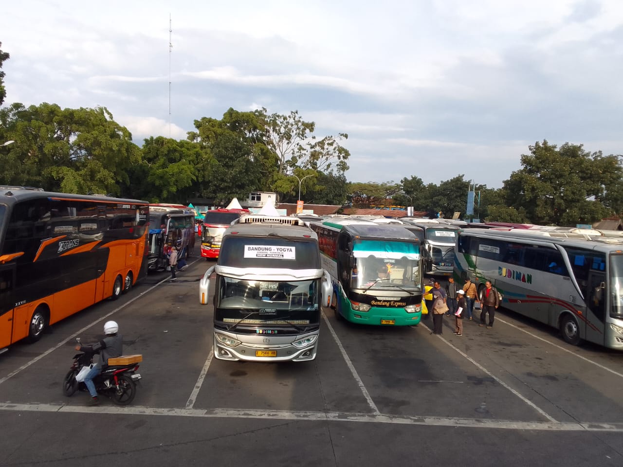 Aktivitas Terminal Cicaheum Mulai Berkurang, Pemindahan Bus ke Leuwipanjang Dipercepat